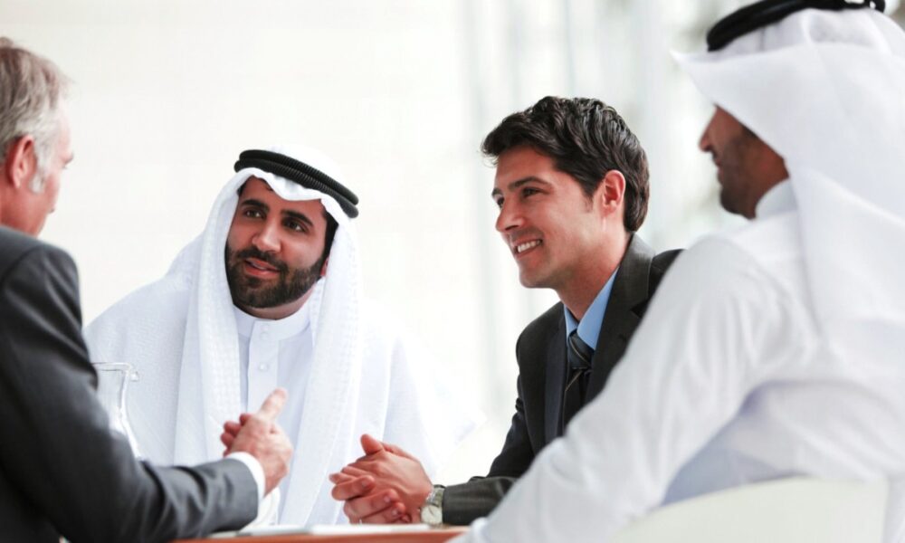 why-it’s-smart-to-open-a-tech-company-in-uae-free-zones-(2025)